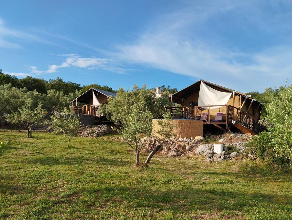 Prima Insula Glamping Hotell Brusici Exteriör bild