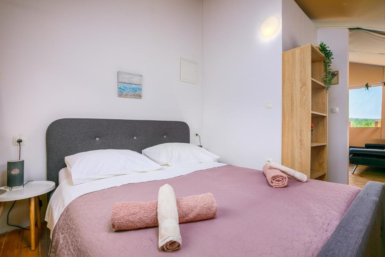 Prima Insula Glamping Hotell Brusici Exteriör bild